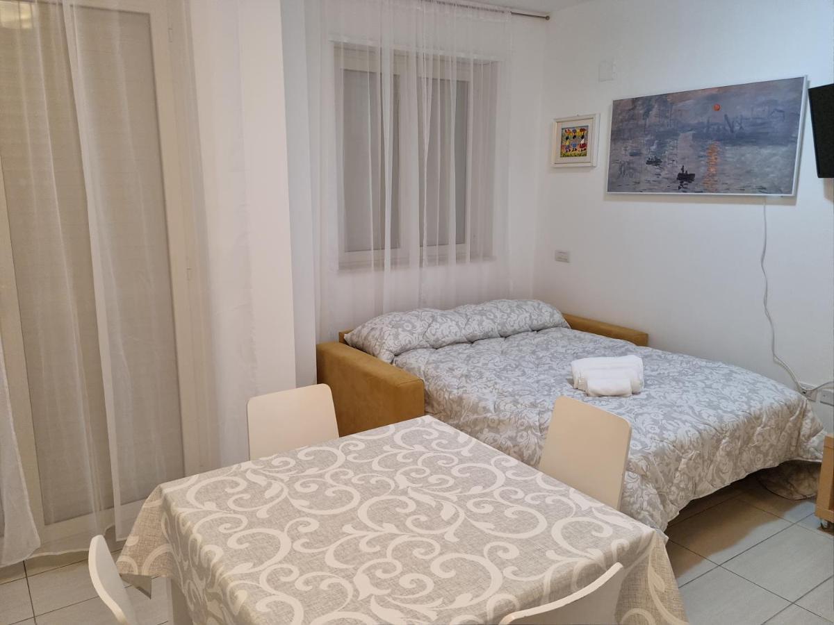 Casamare Alba Adriatica Frontemare Apartment ภายนอก รูปภาพ